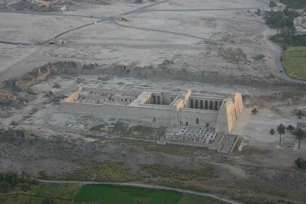 Medinet habu luxor